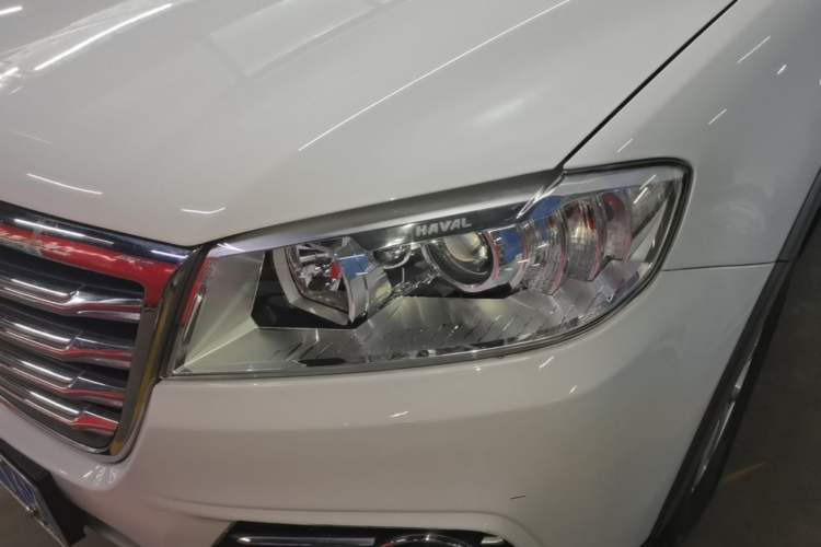 Used Haval H6 2019 Sport Edition 1.5T Automatic Two-Wheel Drive Elite Model China VI Left Front Headlight