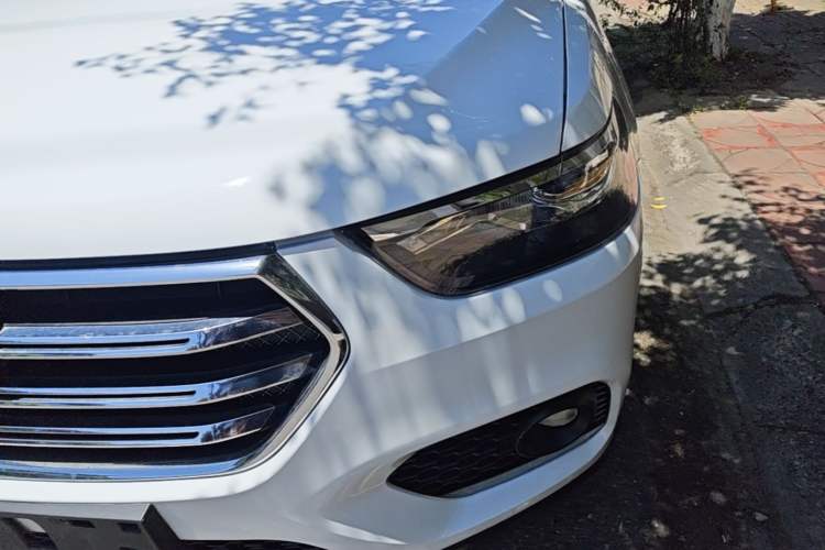 Used Haval H6 2019 Sport Edition 1.5T Automatic Two-Wheel Drive Elite Model China VI Left Front Headlight
