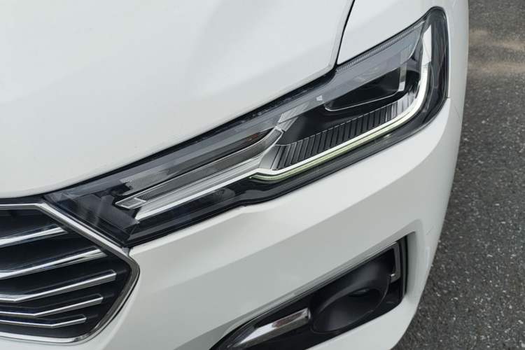 Used Haval H6 2019 Blue Label 1.5 GDIT Automatic Luxury Smart Connectivity Edition Left Front Headlight