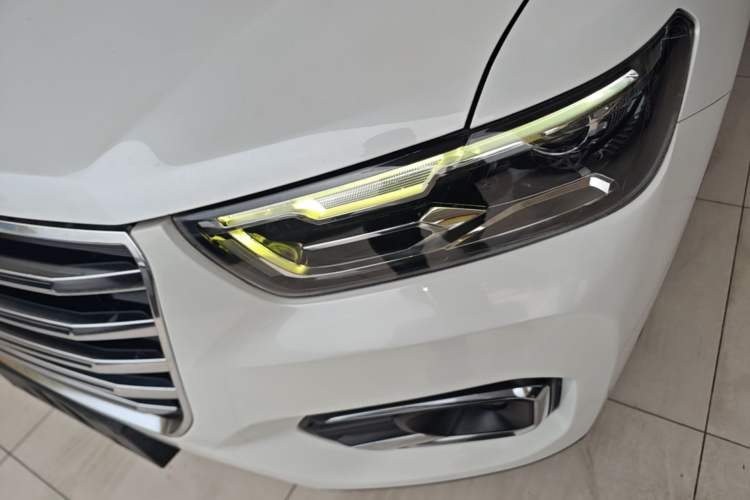 Used Haval H6 2019 Red Label 1.5 GDIT Automatic Champion Edition Left Front Headlight