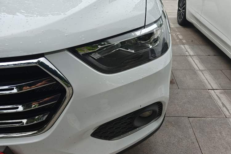 Used Haval H6 2019 Sport Edition 1.5T Automatic Two-Wheel Drive Elite Model China VI Left Front Headlight
