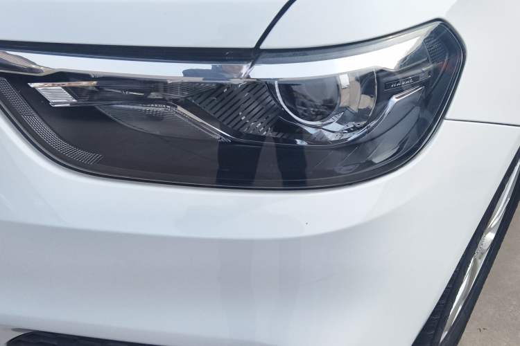 Used Haval H6 2019 Sport Edition 1.5T Automatic Two-Wheel Drive Elite Model China VI Left Front Headlight