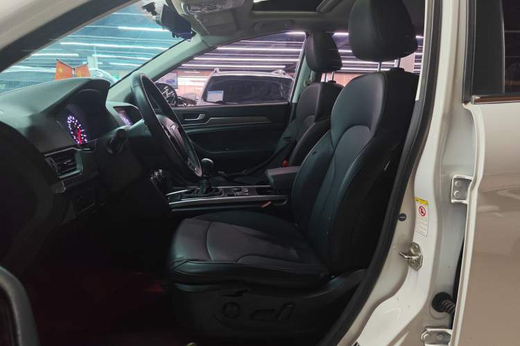Used Haval H6 2019 Sport Edition 1.5T Manual Two-Wheel Drive Elite Model China VI Standard Left Front Seat