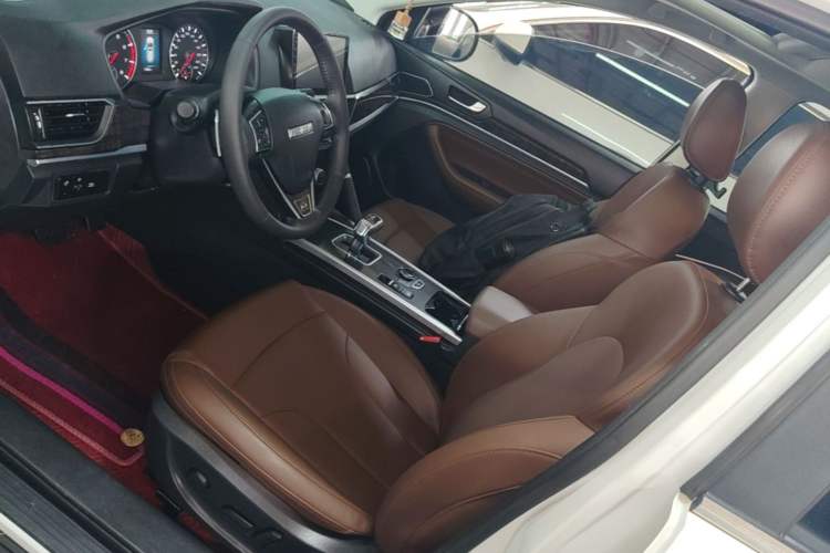 Used Haval H6 2019 Sport Edition 1.5T Automatic Two-Wheel Drive Elite Model China VI Left Front Seat