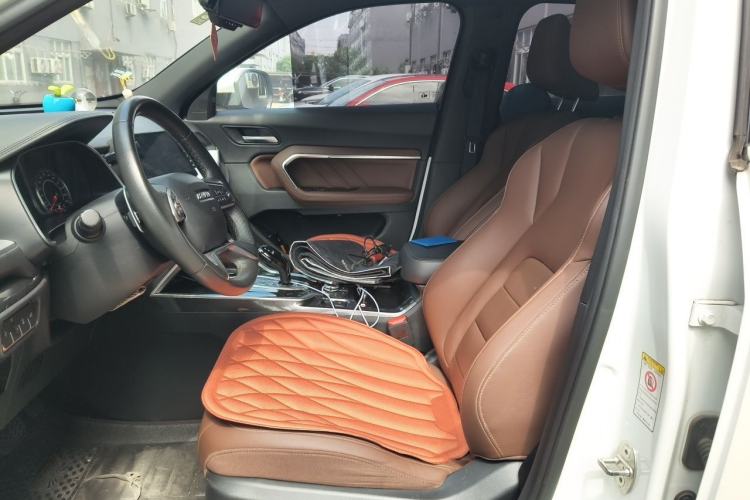 Used Haval H6 2019 1.5 GDIT Automatic Luxury Smart Connect Version China VI Standard Left Front Seat