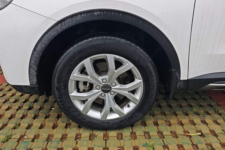 Used Haval H6 2019 1.5 GDIT Automatic Champion Edition China V Standard Left Front Wheel Hub