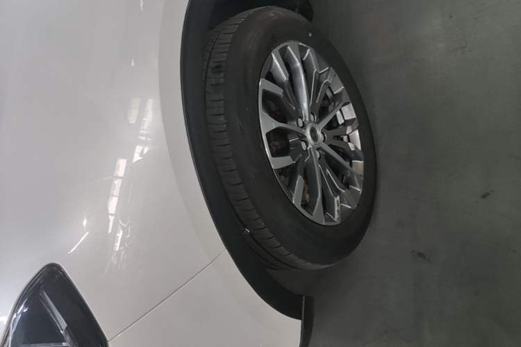 Used Haval H6 2019 Blue Label 1.5 GDIT Automatic Luxury Smart Connectivity Edition Left Front Wheel Hub