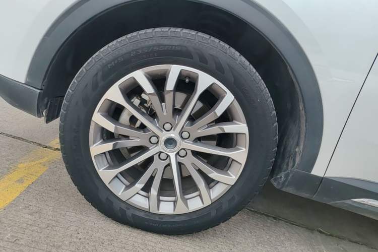 Used Haval H6 2019 Blue Label 1.5 GDIT Automatic Luxury Smart Connectivity Edition Left Front Wheel Hub