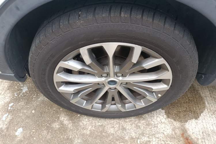 Used Haval H6 2019 Blue Label 1.5 GDIT Automatic Luxury Smart Connectivity Edition Left Front Wheel Hub