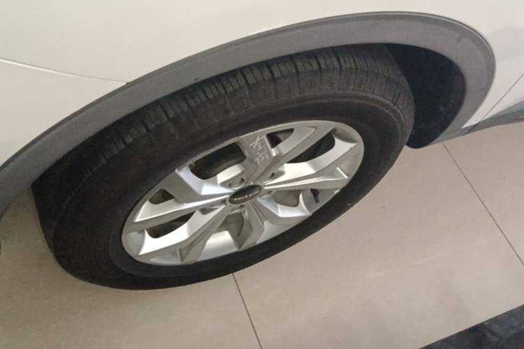 Used Haval H6 2019 1.5 GDIT Automatic Champion Edition China V Standard Left Front Wheel Hub