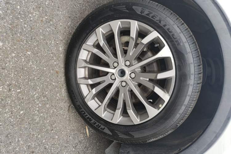 Used Haval H6 2019 Blue Label 1.5 GDIT Automatic Luxury Smart Connectivity Edition Left Front Wheel Hub