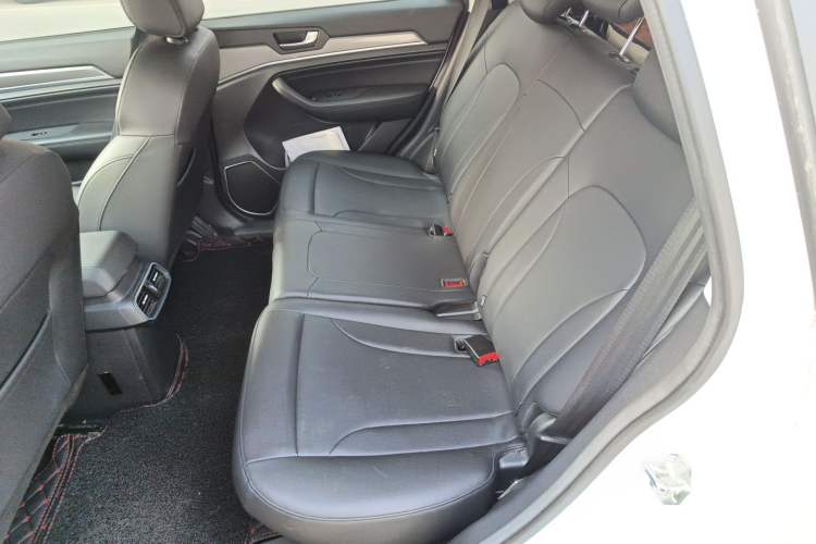 Used Haval H6 2019 Sport Edition 1.5T Automatic Two-Wheel Drive Elite Model China VI Left Rear Seat