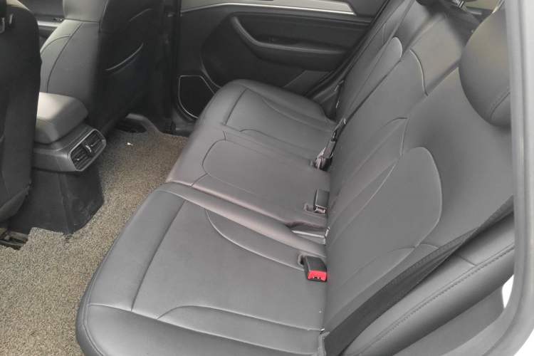 Used Haval H6 2019 Sport Edition 1.5T Manual Two-Wheel Drive Elite Model China VI Standard Left Rear Seat