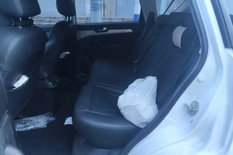Used Haval H6 2019 Sport Edition 1.5T Manual Two-Wheel Drive Elite Model China VI Standard Left Rear Seat