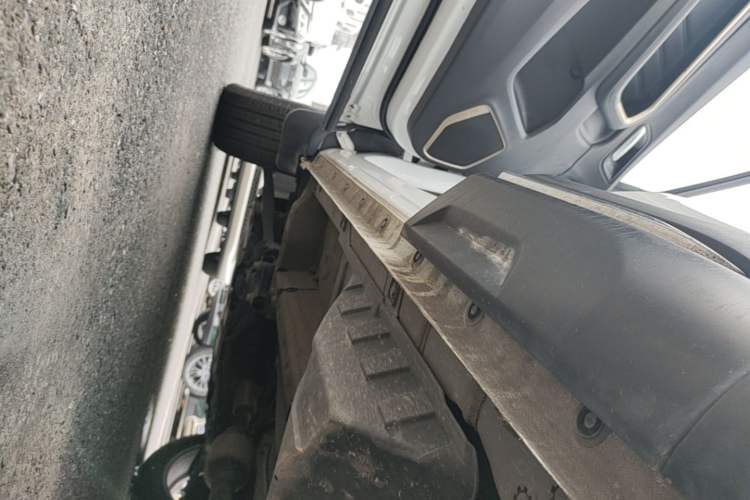 Used Haval H6 2019 Blue Label 1.5 GDIT Automatic Luxury Smart Connectivity Edition Left Side Sill