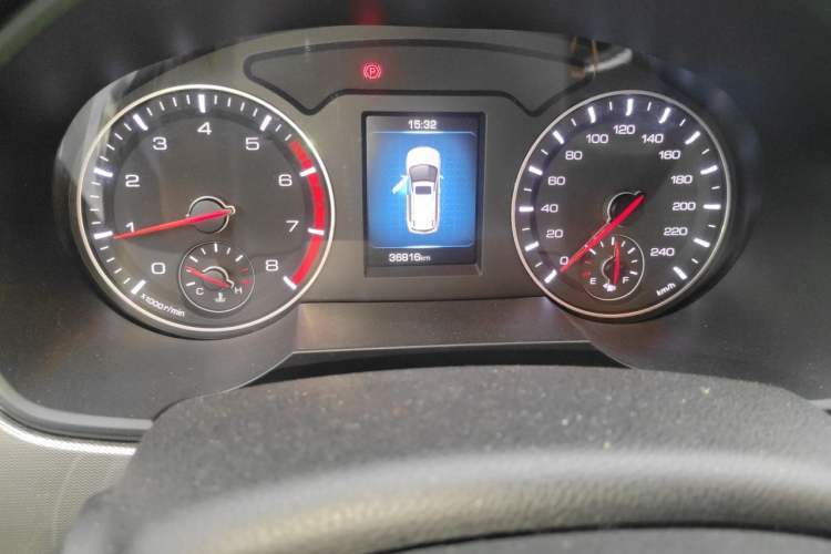 Used Haval H6 2019 Sport Edition 1.5T Manual Two-Wheel Drive Elite Model China VI Standard Odometer Close Up