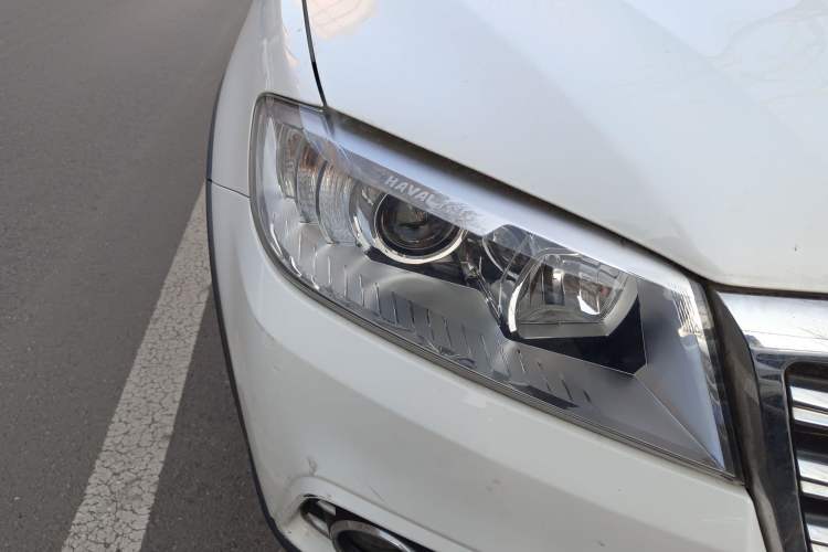 Used Haval H6 2019 Sport Edition 1.5T Automatic Two-Wheel Drive Elite Model China VI Right Front Headlight