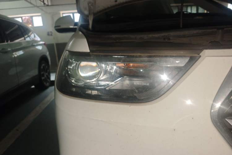 Used Haval H6 2019 Sport Edition 1.5T Automatic Two-Wheel Drive Elite Model China VI Right Front Headlight