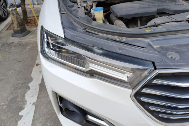 Used Haval H6 2019 Blue Label 1.5 GDIT Automatic Champion Edition Right Front Headlight