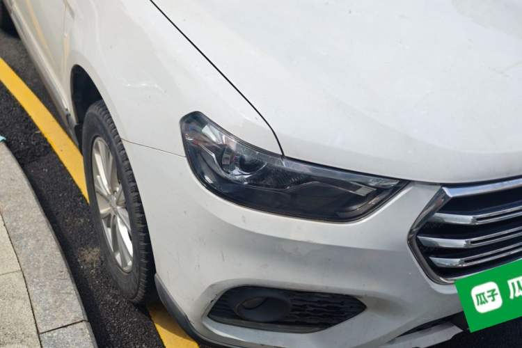 Used Haval H6 2019 Sport Edition 1.5T Automatic Two-Wheel Drive Elite Model China VI Right Front Headlight