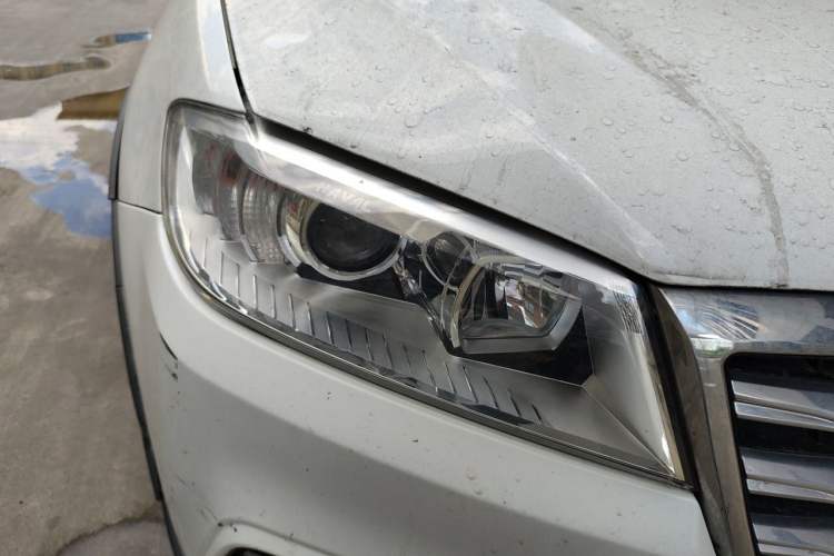 Used Haval H6 2019 Sport Edition 1.5T Automatic Two-Wheel Drive Elite Model China VI Right Front Headlight