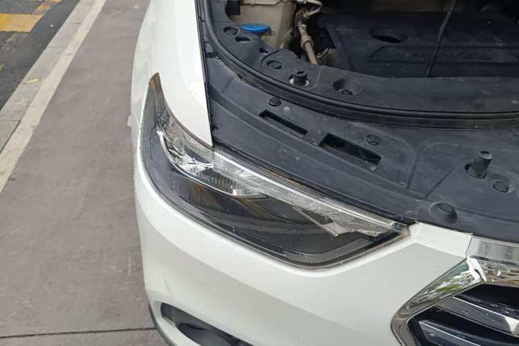 Used Haval H6 2019 Sport Edition 1.5T Automatic Two-Wheel Drive Elite Model China VI Right Front Headlight