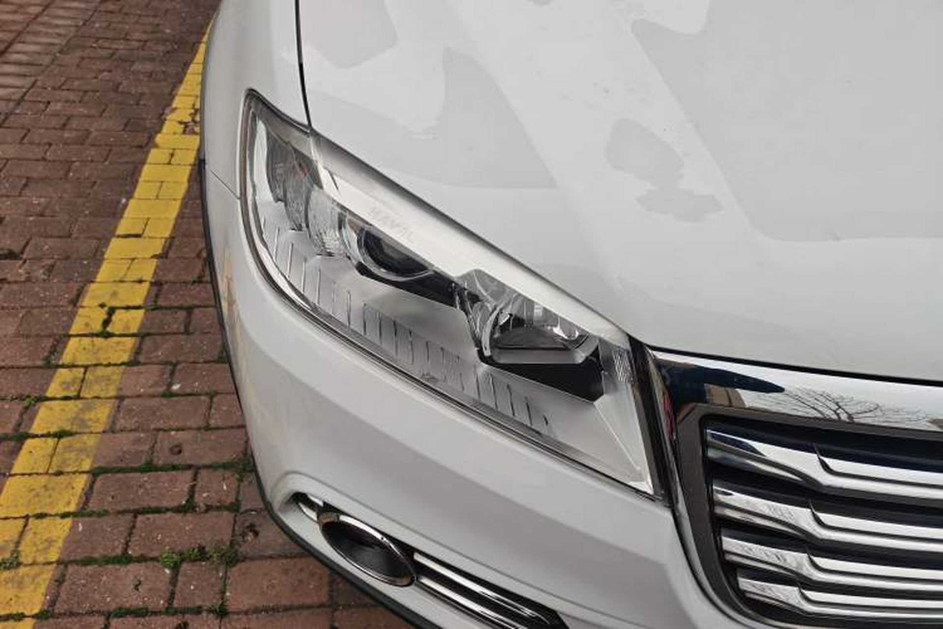 Used Haval H6 2019 Sport Edition 1.5T Automatic Two-Wheel Drive Elite Model China VI Right Front Headlight