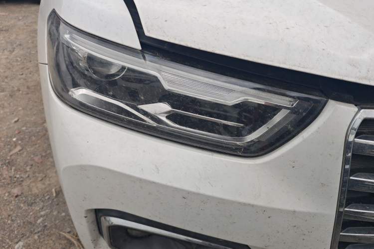 Used Haval H6 2019 1.5 GDIT Automatic Luxury Smart Connect Version China VI Standard Right Front Headlight