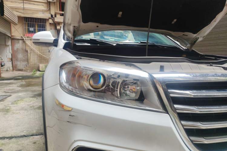 Used Haval H6 2019 Sport Edition 1.5T Automatic Two-Wheel Drive Elite Model China VI Right Front Headlight