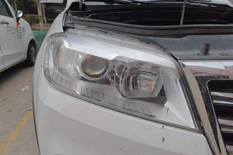 Used Haval H6 2019 Sport Edition 1.5T Automatic Two-Wheel Drive Prestige Smart Connectivity Model China VI Right Front Headlight