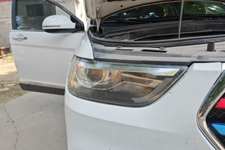 Used Haval H6 2019 Sport Edition 1.5T Automatic Two-Wheel Drive Elite Model China VI Right Front Headlight