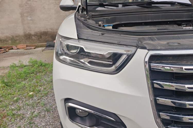 Used Haval H6 2019 Red Label 1.5 GDIT Automatic Champion Edition Right Front Headlight