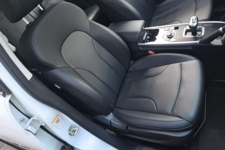 Used Haval H6 2019 Sport Edition 1.5T Automatic Two-Wheel Drive Elite Model China VI Right Front Seat