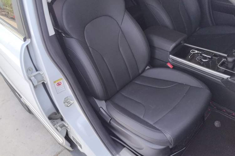 Used Haval H6 2019 Sport Edition 1.5T Automatic Two-Wheel Drive Elite Model China VI Right Front Seat