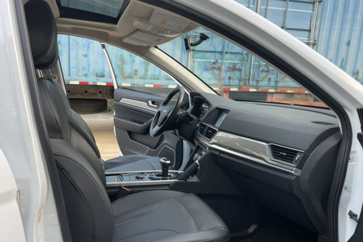 Used Haval H6 2019 Sport Edition 1.5T Automatic Two-Wheel Drive Elite Model China VI Right Front Seat