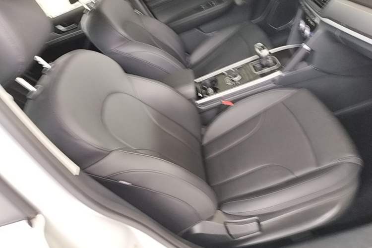Used Haval H6 2019 Sport Edition 1.5T Automatic Two-Wheel Drive Elite Model China VI Right Front Seat