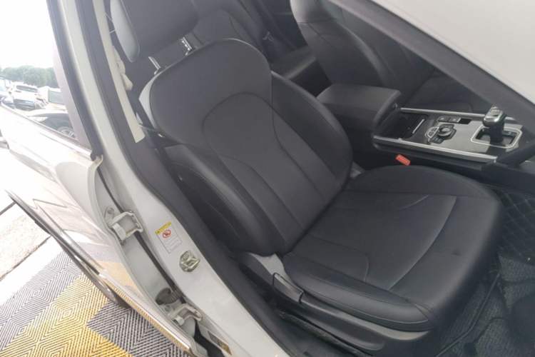 Used Haval H6 2019 Sport Edition 1.5T Automatic Two-Wheel Drive Elite Model China VI Right Front Seat