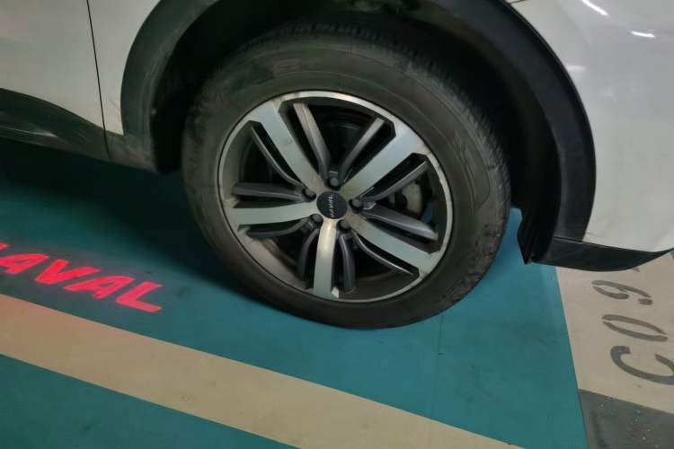 Used Haval H6 2019 1.5 GDIT Automatic Champion Edition China V Standard Right Front Wheel Hub