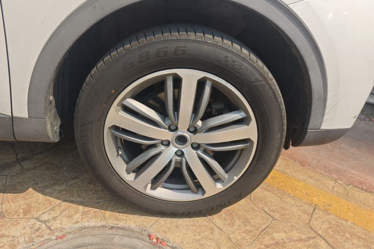Used Haval H6 2019 Red Label 1.5 GDIT Automatic Luxury Smart Connectivity Edition Right Front Wheel Hub