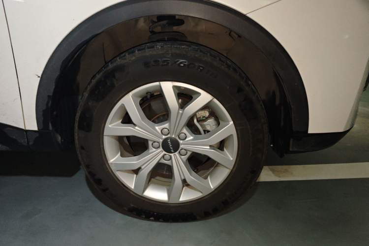 Used Haval H6 2019 Red Label 1.5 GDIT Automatic Champion Edition Right Front Wheel Hub