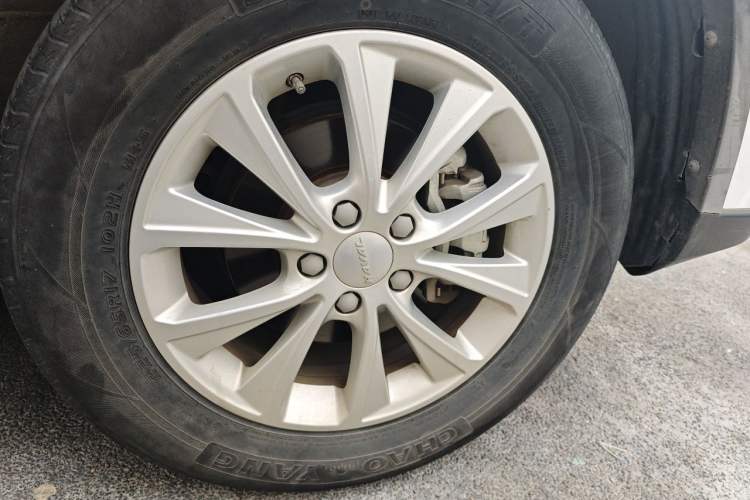 Used Haval H6 2019 Sport Edition 1.5T Automatic Two-Wheel Drive Elite Model China VI Right Front Wheel Hub