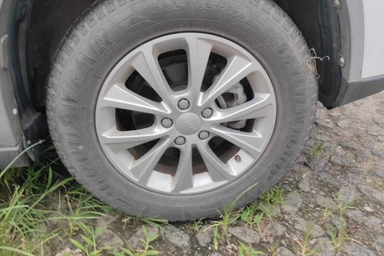 Used Haval H6 2019 Sport Edition 1.5T Manual Two-Wheel Drive Elite Model China VI Standard Right Front Wheel Hub