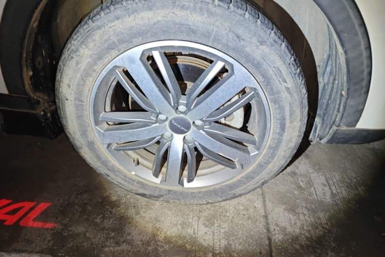 Used Haval H6 2019 1.5 GDIT Automatic Champion Edition China V Standard Right Front Wheel Hub