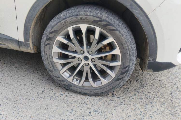 Used Haval H6 2019 Blue Label 1.5 GDIT Automatic Champion Edition Right Front Wheel Hub