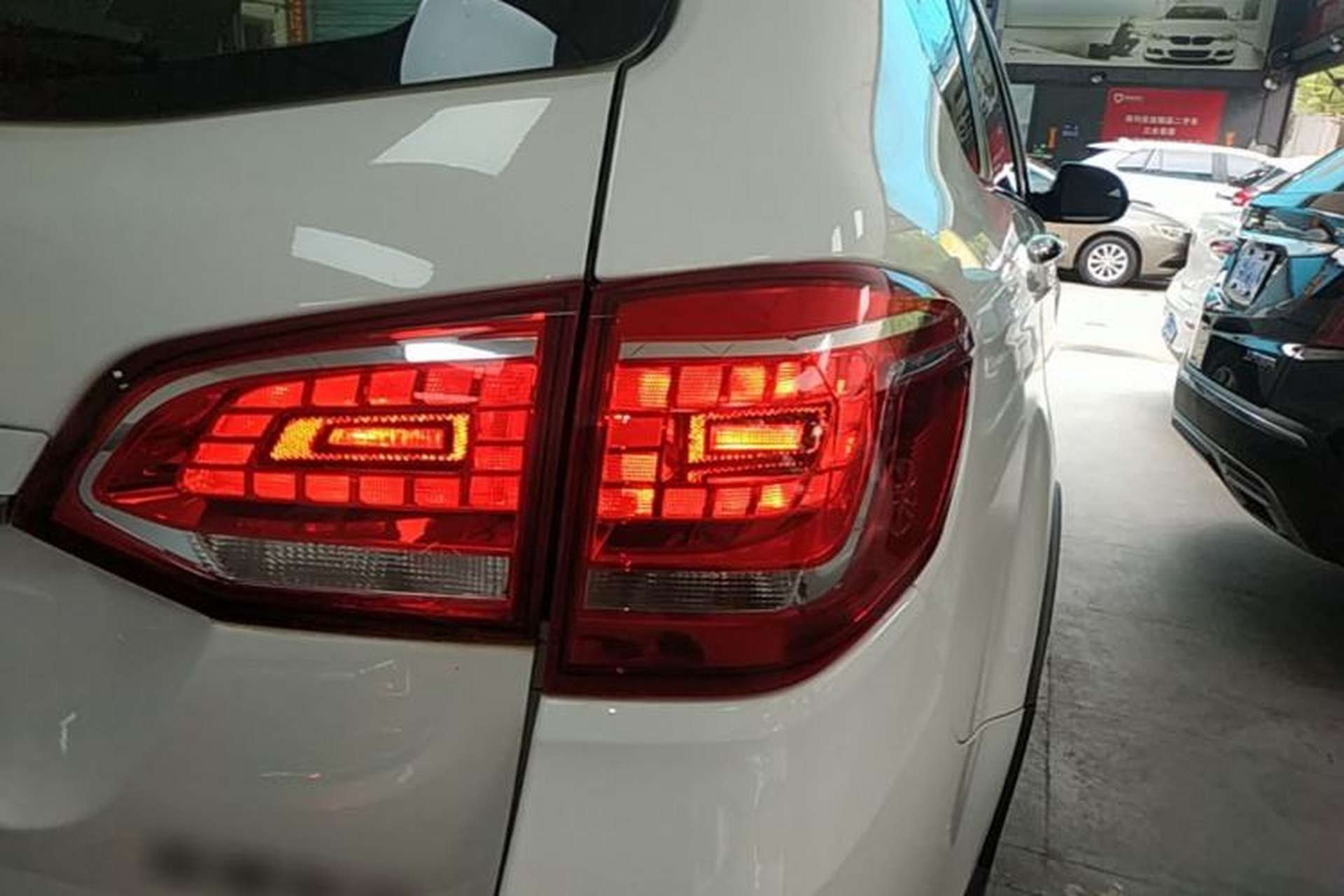 Used Haval H6 2019 Sport Edition 1.5T Automatic Two-Wheel Drive Elite Model China VI Right Rear Taillight