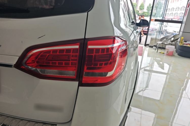 Used Haval H6 2019 Sport Edition 1.5T Manual Two-Wheel Drive Elite Model China VI Standard Right Rear Taillight