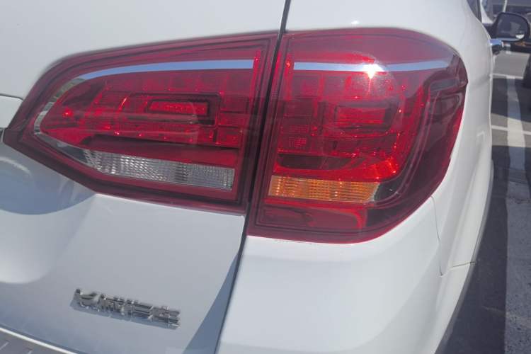 Used Haval H6 2019 Sport Edition 1.5T Manual Two-Wheel Drive Elite Model China VI Standard Right Rear Taillight