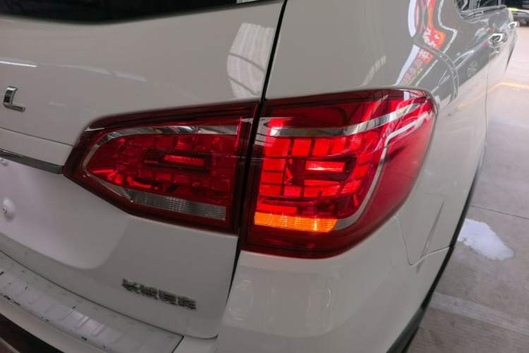 Used Haval H6 2019 Sport Edition 1.5T Automatic Two-Wheel Drive Elite Model China VI Right Rear Taillight