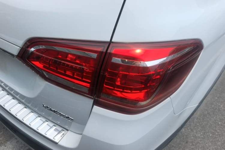 Used Haval H6 2019 Sport Edition 1.5T Automatic Two-Wheel Drive Elite Model China VI Right Rear Taillight