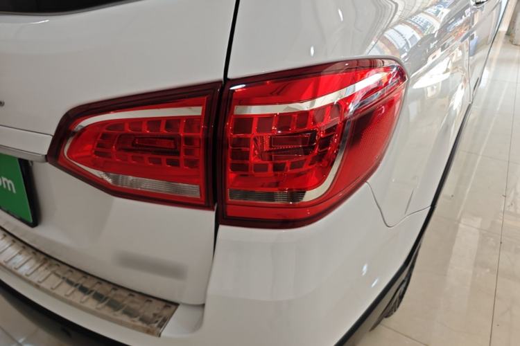 Used Haval H6 2019 Sport Edition 1.5T Automatic Two-Wheel Drive Elite Model China VI Right Rear Taillight